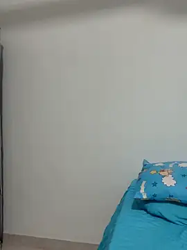 Webcam Model (Velantina_x) is live