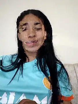 Webcam Model (AmberGold-)  is live.Free join now!