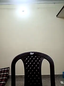 Webcam Model (Your-Sasha7)  is live.Free join now!