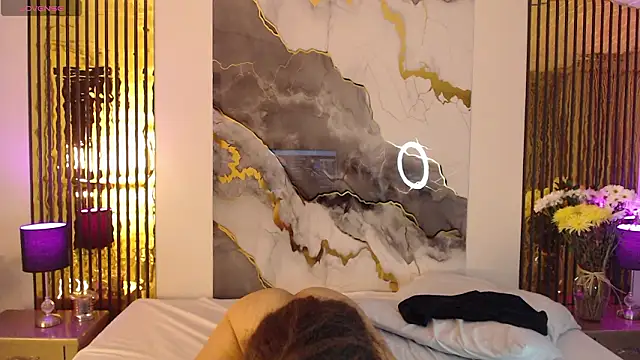 miticabrennet_ - MiticaBrennet_'s free webcam