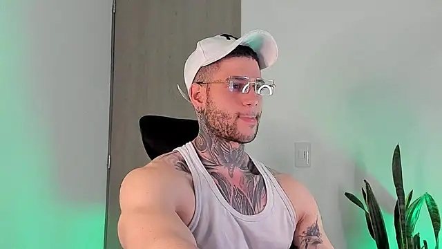 _jamesleandros1 (M young) - cum on my mouth