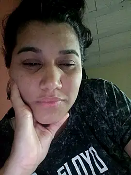 Webcam Model (danagon16)  is live.Free join now!