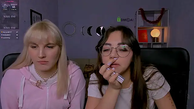 kiki_swan - Kiki_swan's free webcam - UK Sex Cams