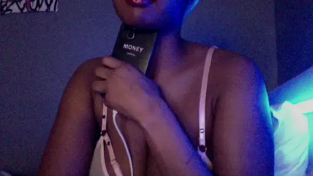 luckytonightx - LuckyTonightx's free webcam - UK Sex Cams