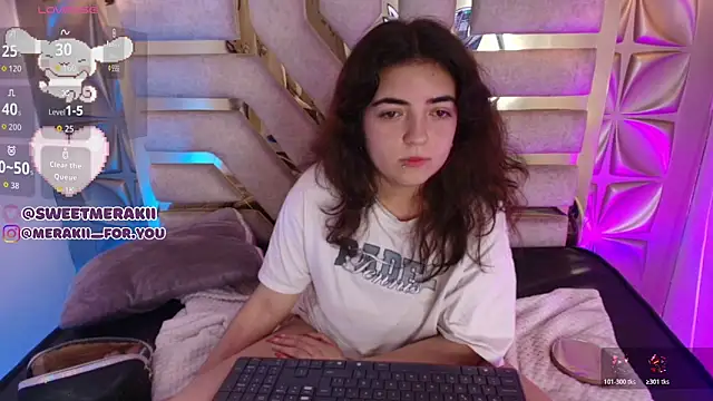 meraki_fraise - Meraki_fraise's free webcam