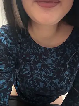 molly-molly- - Molly-molly-'s free webcam