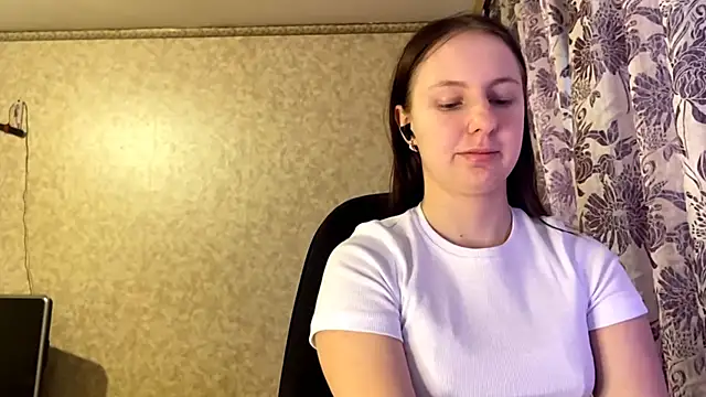 danaraven - DanaRaven's free webcam - UK Sex Cams