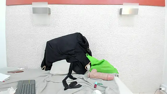 allice_green - Allice_green's free webcam