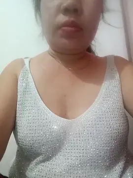 reema_143 - Reema_143's free webcam