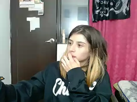 kratosafroditacs - KratosAfroditacs's free webcam