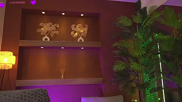 justinnejade (F milf) - SEXY NAKED DANCE