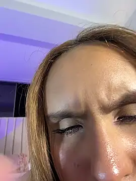 aliison_smith (F young) - riding my new cock