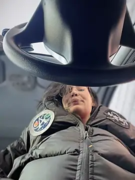 meekyrich (F young) - 2 fingers in ass