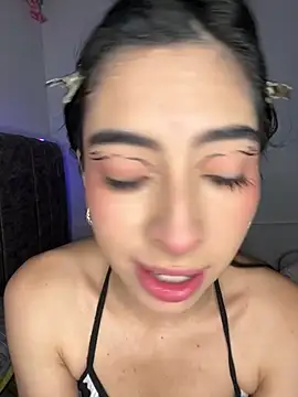 junorise23 - Junorise23's free webcam