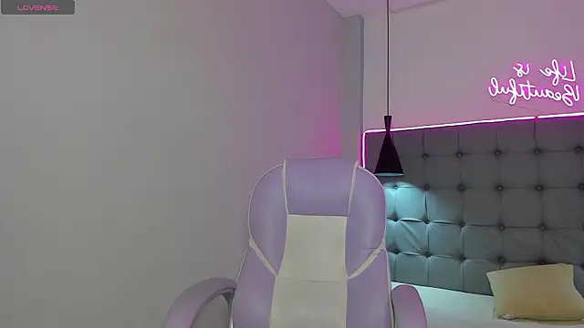 scarletcherry18 (T teen) - make my day happy