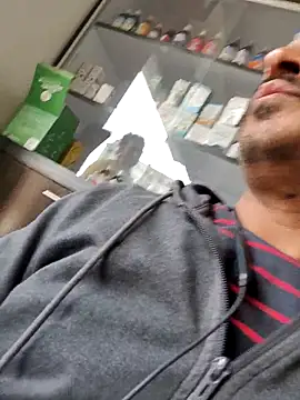 raj1043 - Raj1043's free webcam