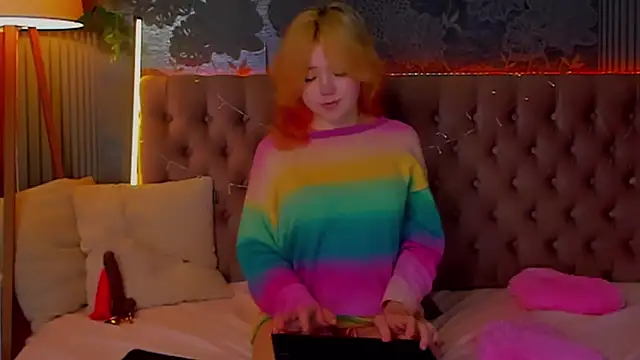 emilyangells - EmilyAngells's free webcam