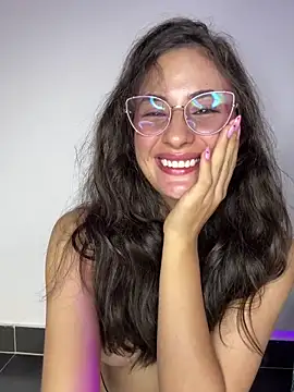 baaby-miiaa Live Webcam on Stripchat