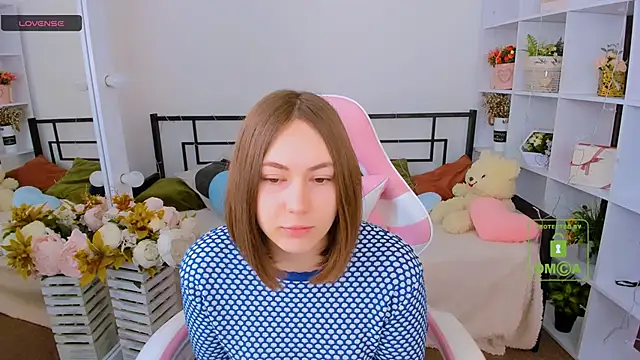 elma_lily - Elma_Lily's free webcam