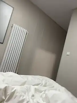 zqq5522 - Zqq5522's free webcam