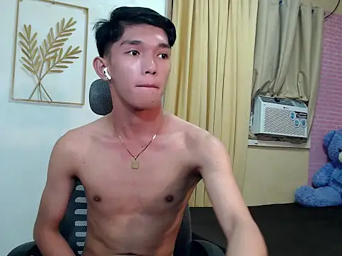 urasian_john18 webcam