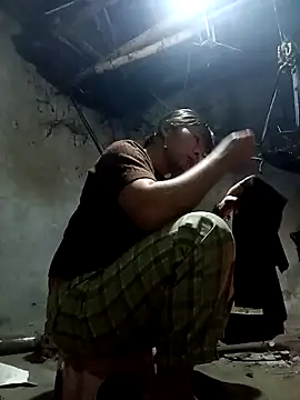 vangkt-cute - Vangkt-cute's free webcam - UK Sex Cams