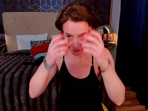 gingerwixxx - GingerWixxx's free webcam