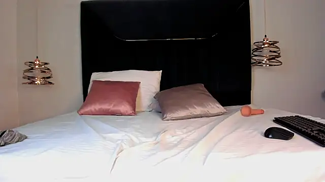 camilavoitt - CamilaVoitt's free webcam