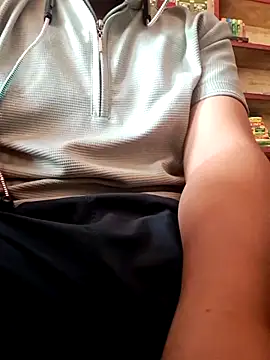 RaiStarrrr0-9 webcam