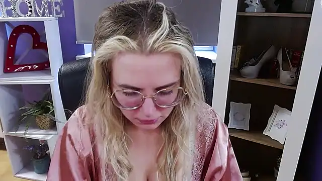 zoey_erotic - Zoey_Erotic's free webcam