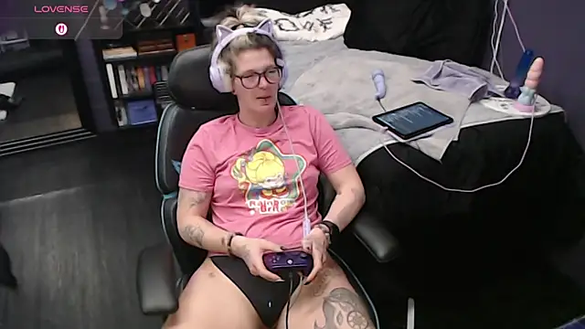 oddywithabody webcam