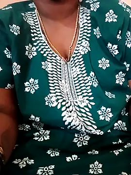 Tamil_Bhuvi69 webcam