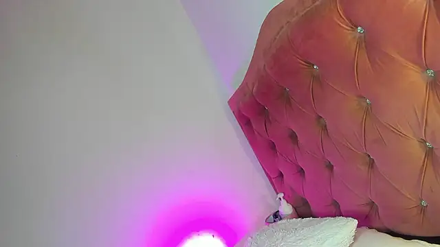 kyliestteel - Kyliestteel's free webcam