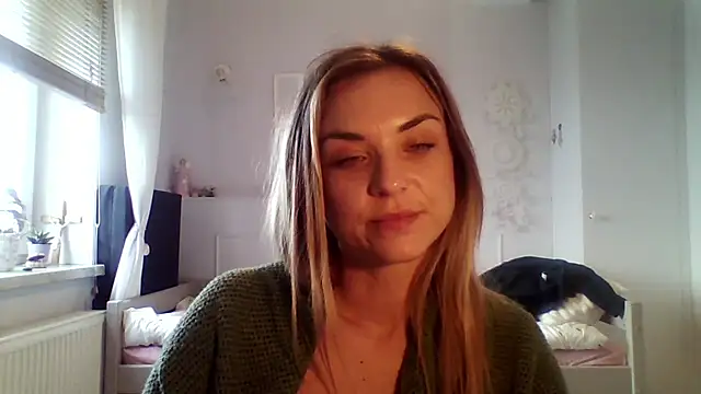 ashley_xlove - Ashley_xlove's free webcam - UK Sex Cams