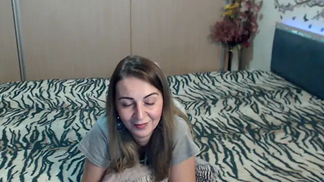 MirabelaSweet webcam