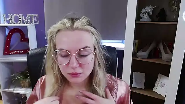 zoey_erotic - Zoey_Erotic's free webcam