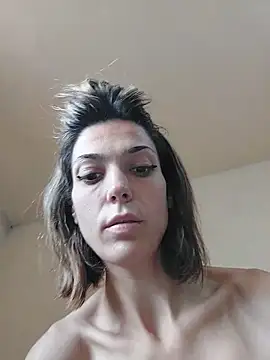 Webcam Model (Furiosaaaaaaa) is live