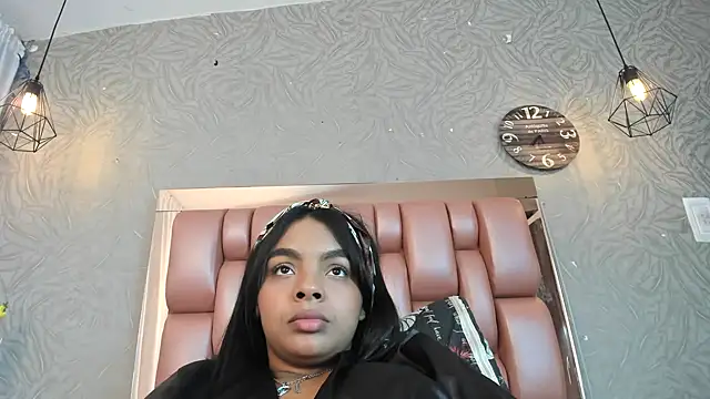 kourtney-- - KOURTNEY--'s free webcam - UK Sex Cams