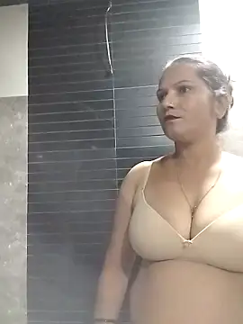 Loveina_horny webcam