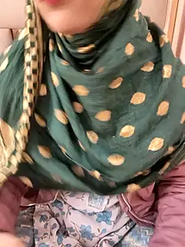 Webcam Model (Indian-Aleena)  is live.Free join now!