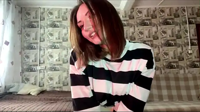 juliacurletteye - JuliaCurletteye's free webcam