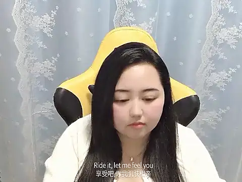 xiongbaobei - Xiongbaobei's free webcam