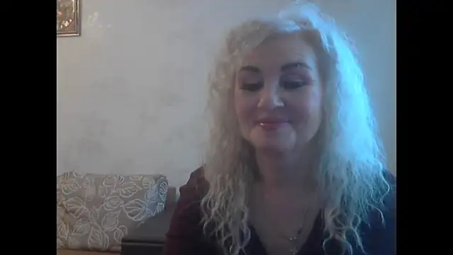 ladysexyblond - LadySexyBlond's free webcam