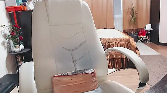 crazymomy - CrazyMomy's free webcam