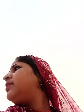 Webcam Model (Karishma_cute)  is live.Free join now!