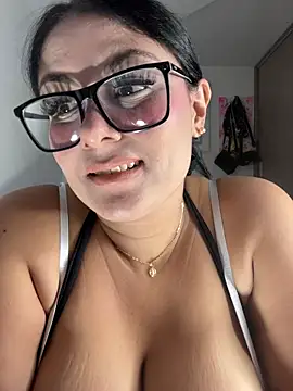 linatarens - Linatarens's free webcam