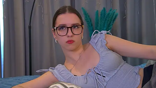 aliceatkins - AliceAtkins's free webcam