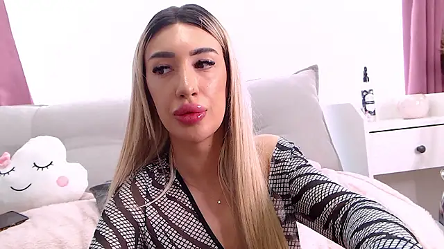 lunavibes_ - LunaVibes_'s free webcam