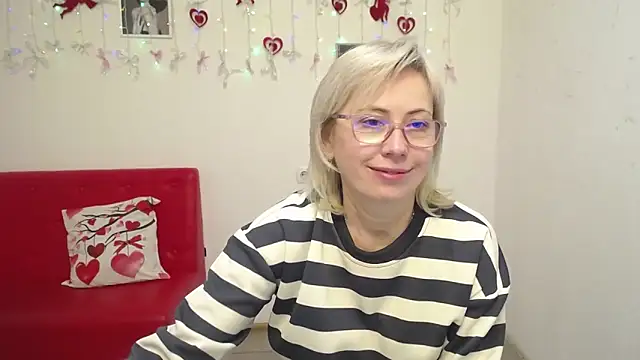 laurenwishy - LaurenWishy's free webcam