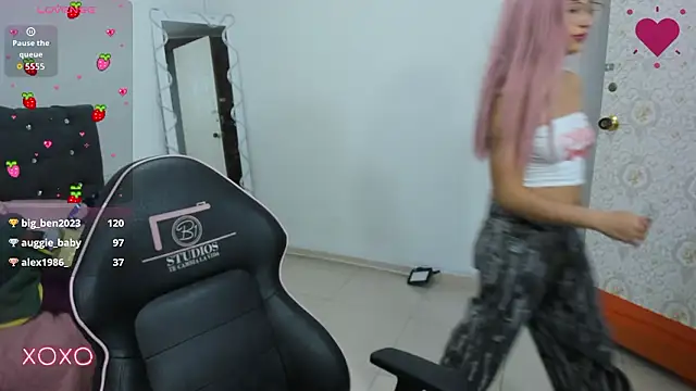 hanni_tay - HANNI_TAY's free webcam